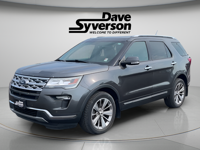 2018 Ford Explorer Limited in Magnetic — front three-quarter view